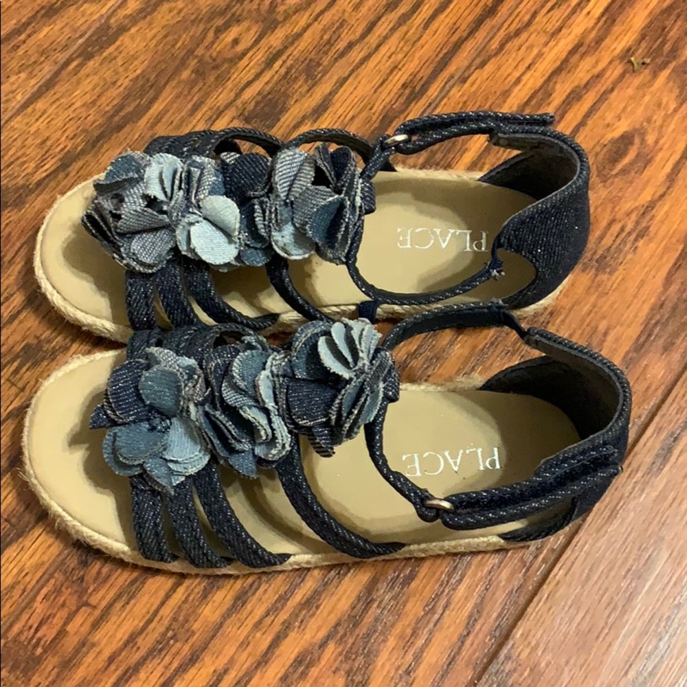 Children’s place denim sandals size 10c